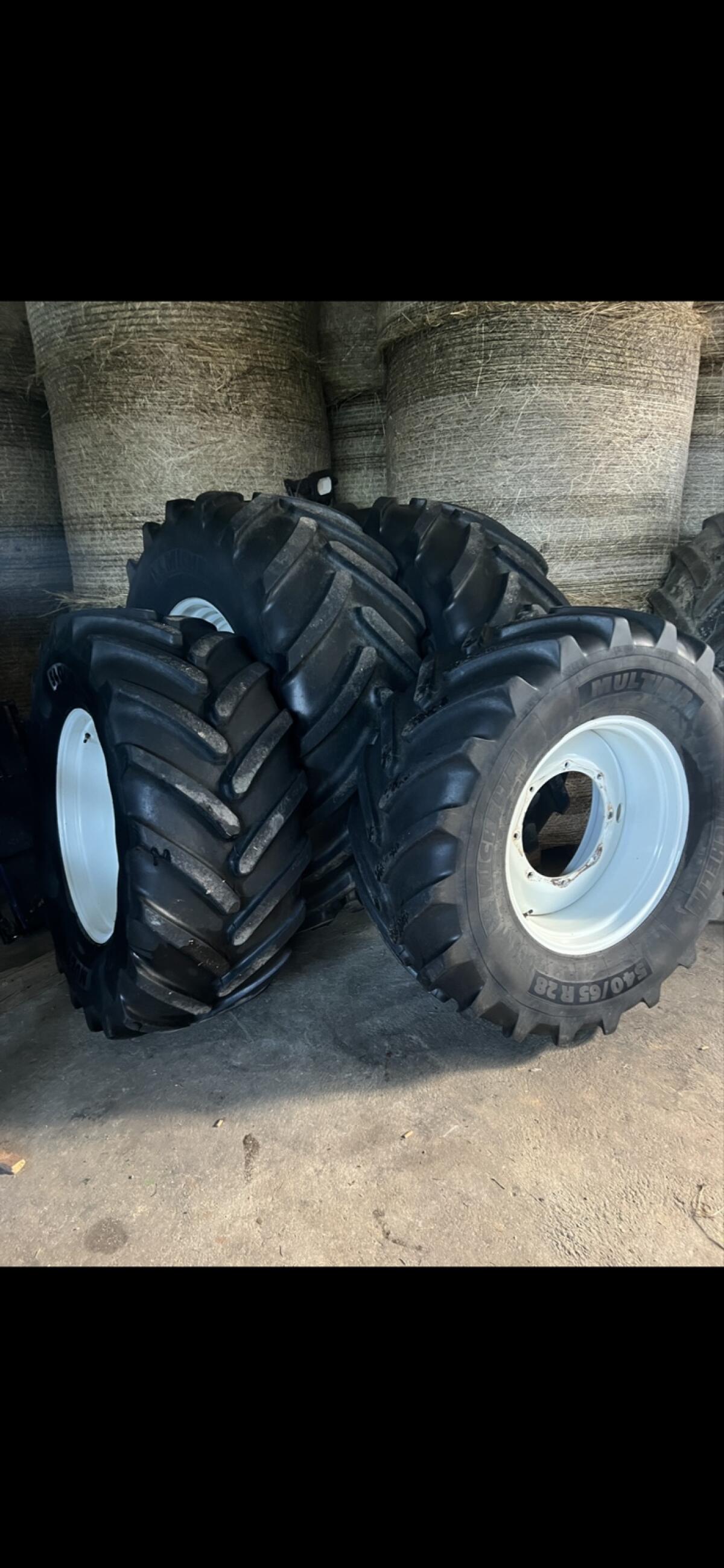 Kompletträder Steyr CVT 2