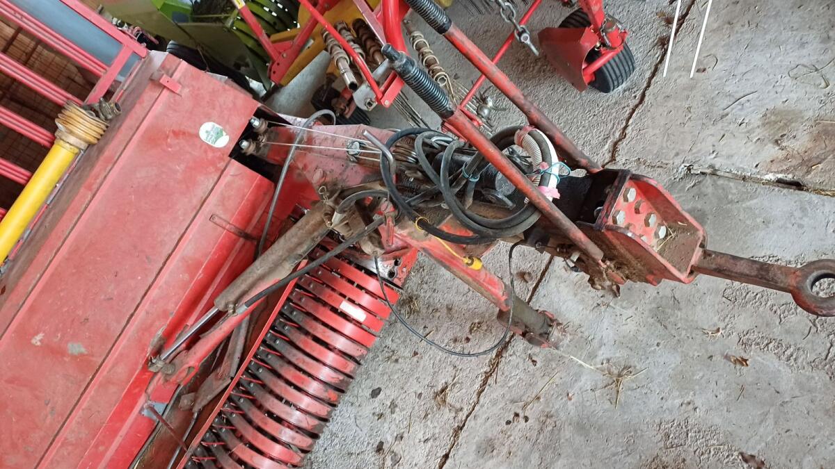 Ladewagen Pöttinger 3