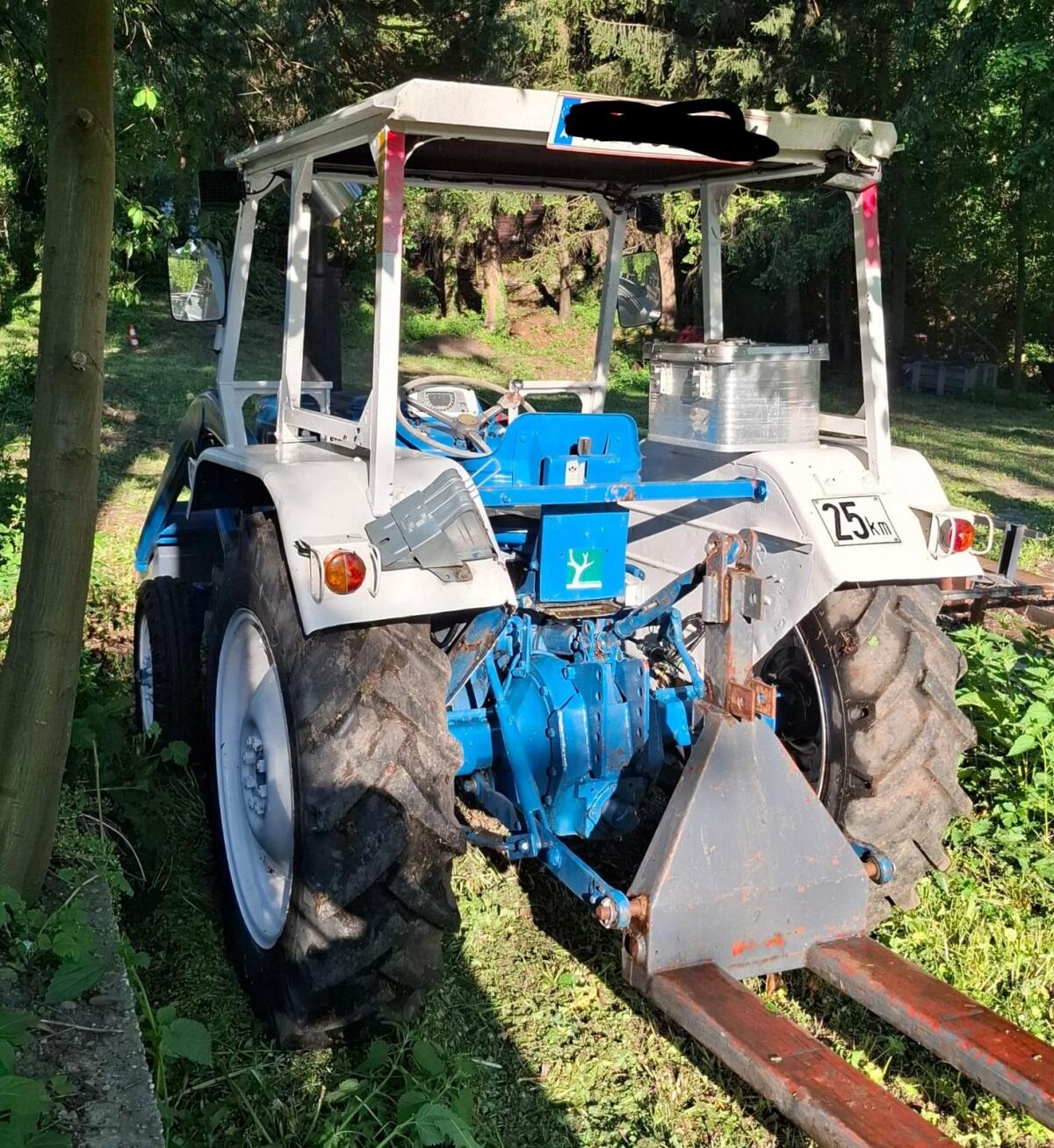Ford 3000 Super Dexta mit Frontlader - 25 km/h 3