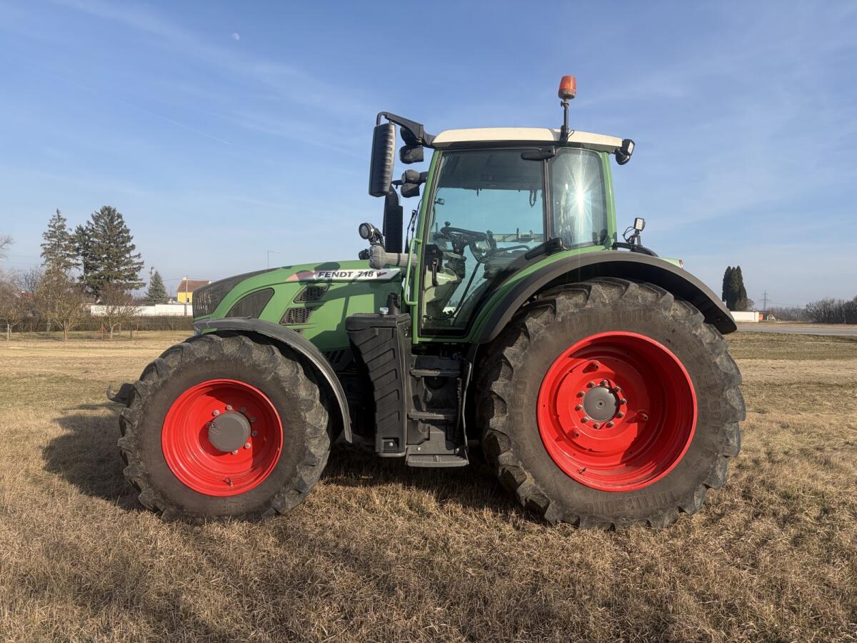 Fendt Vario 718 SCR Profi Plus 2