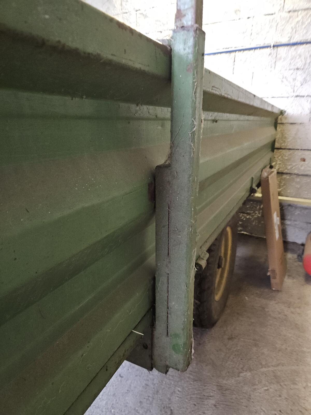 Traktor Anhänger (kein Kipper) 3