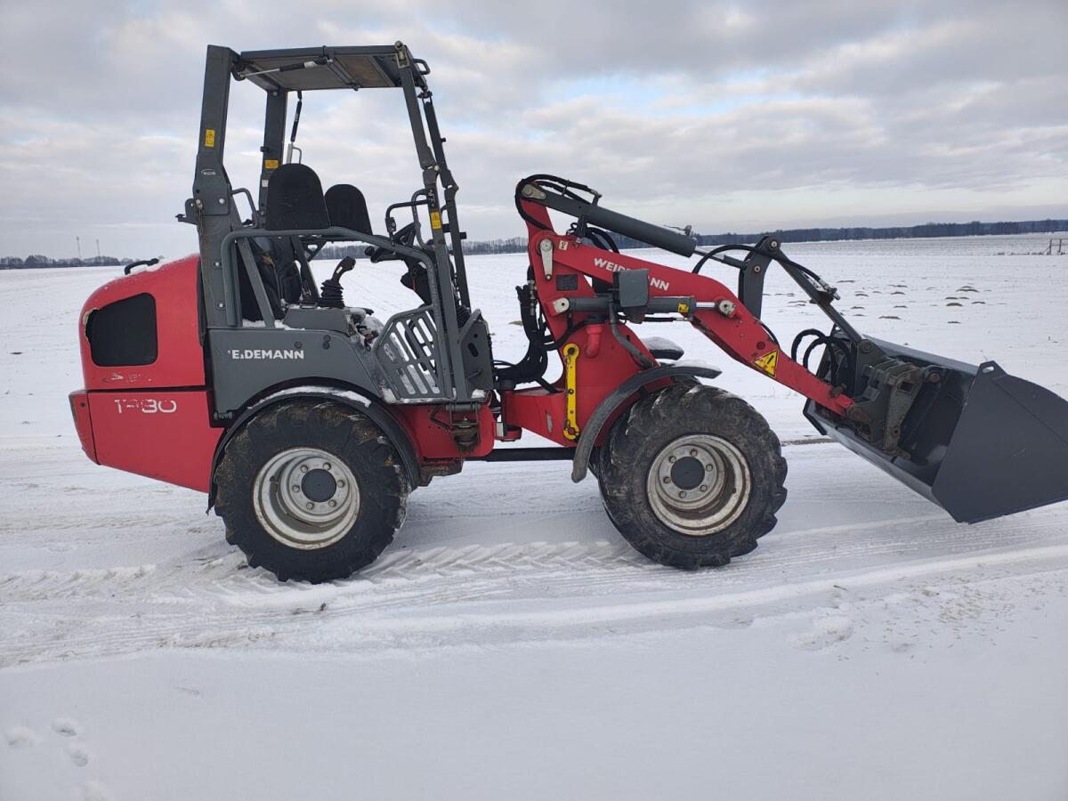Weidemann 1380 Hoflader 3