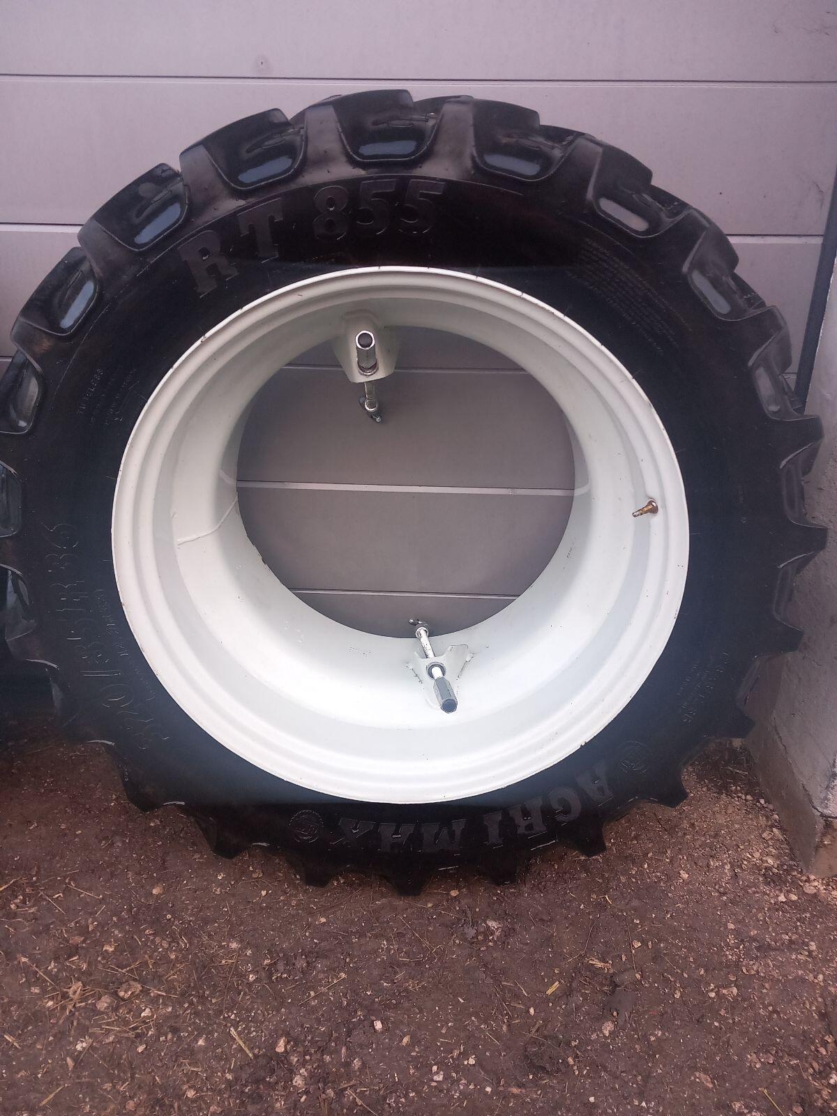 Trinker Zwillingsräder 320/85R36 2