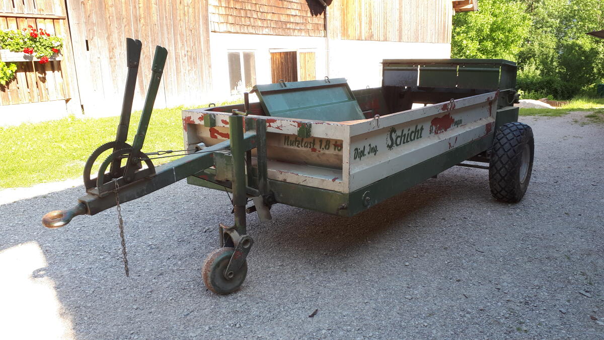 Schicht Bergmiststreuer 3