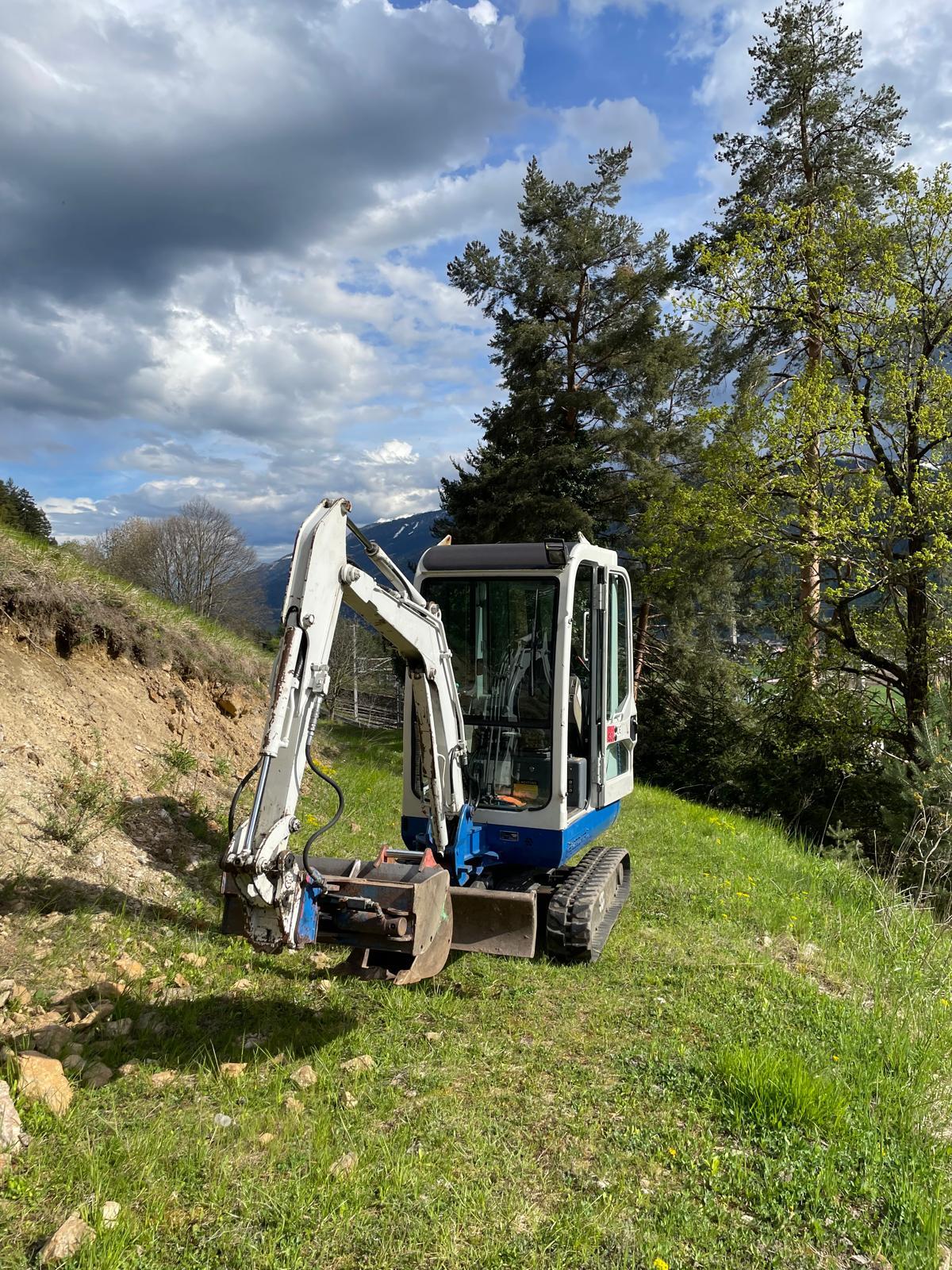 Takeuchi TB016 3