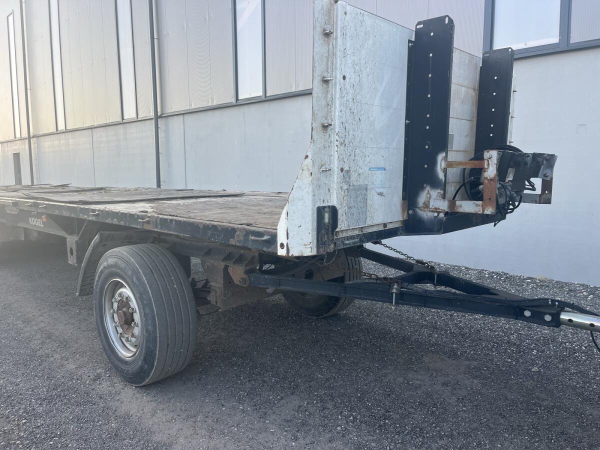 Plattform-Anhänger 2