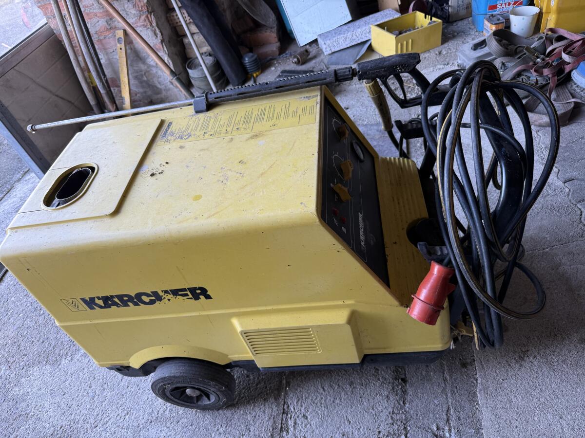 Kärcher Dampfstrahler HDS610 3