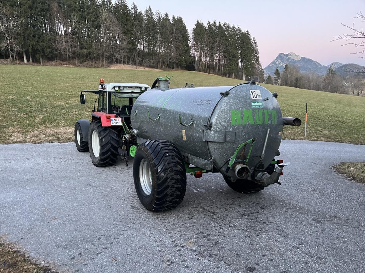 Güllefass Bauer 5400l 3