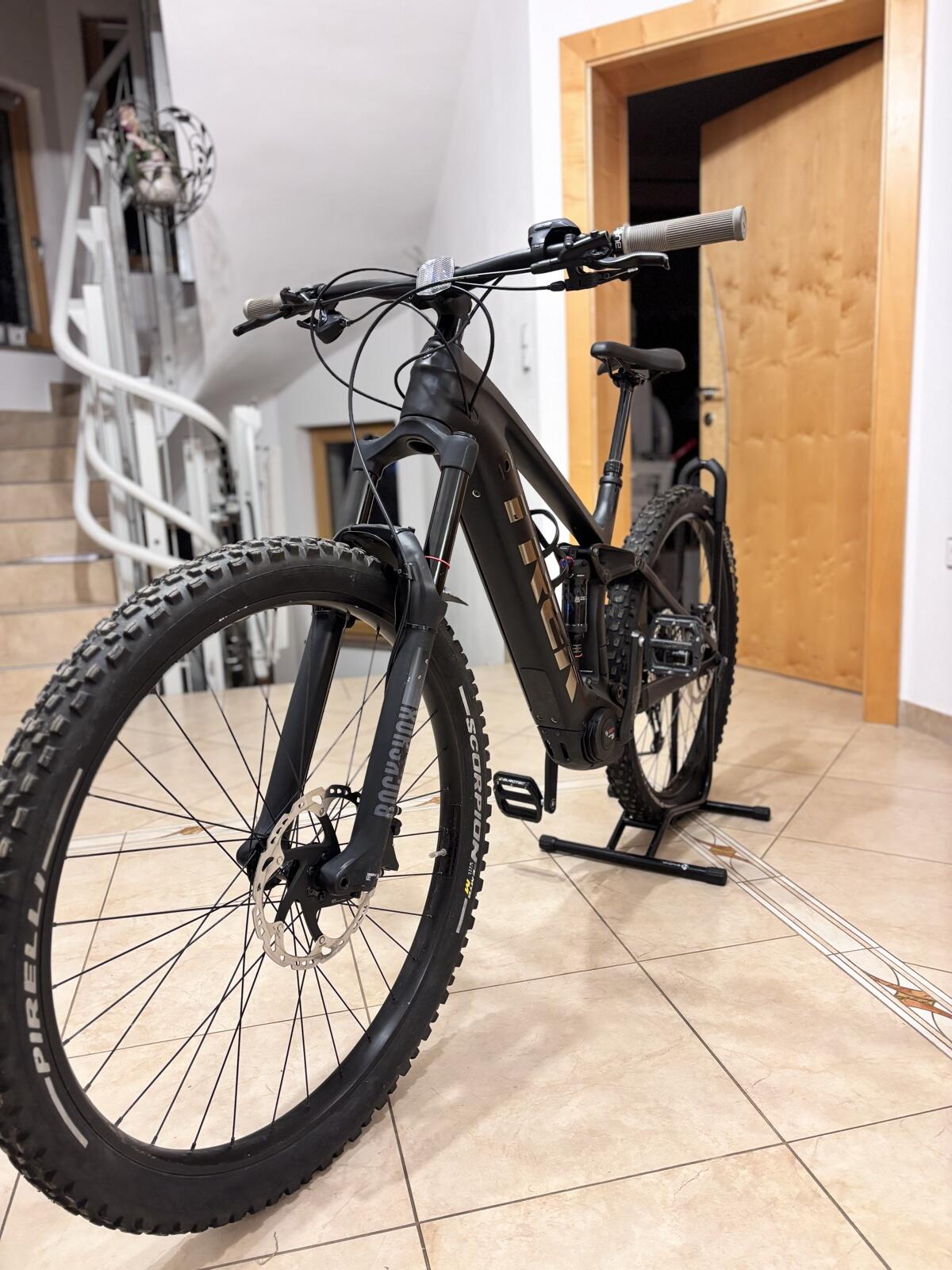 Trek E-Bike Fully 2