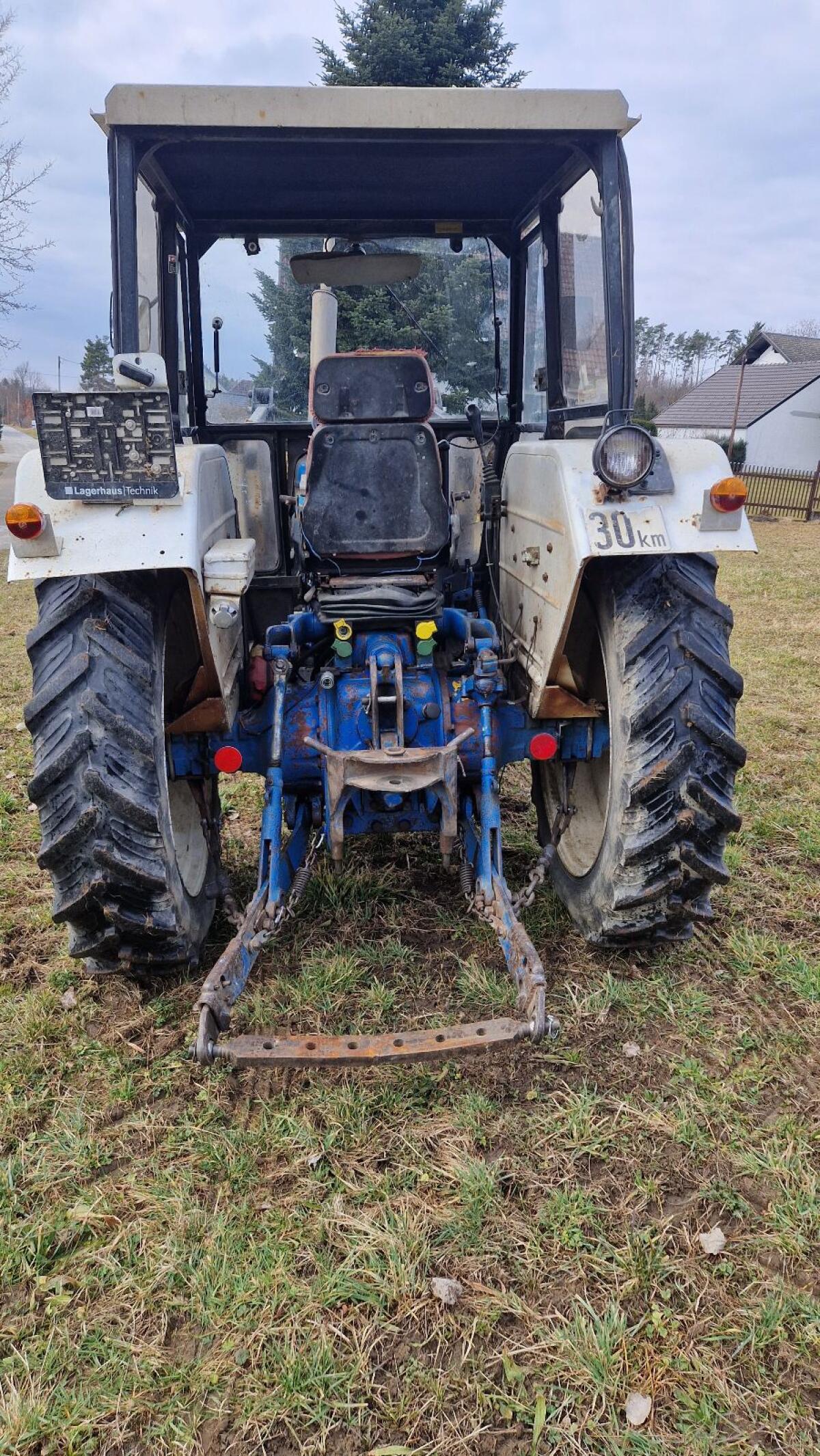 Ford 5610 mit Hauer Frontlader 3
