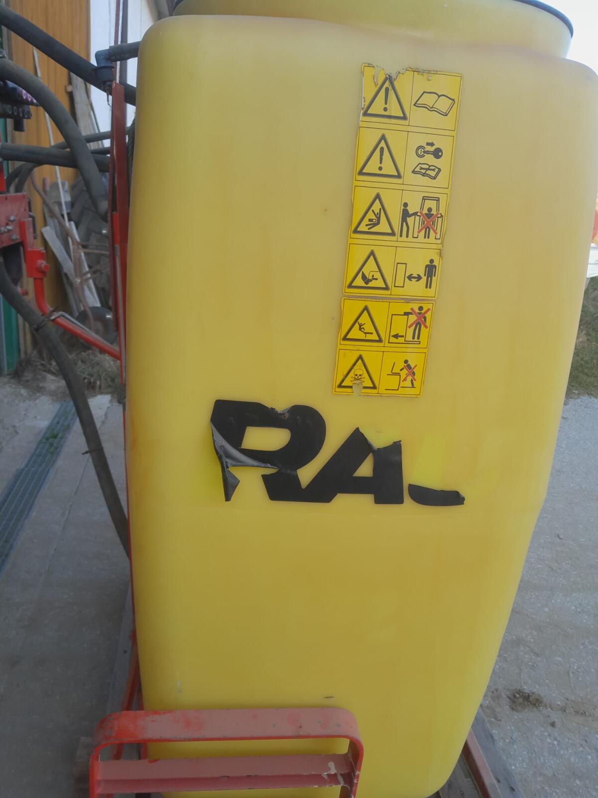 Rau Feldspritze Frontfass 2