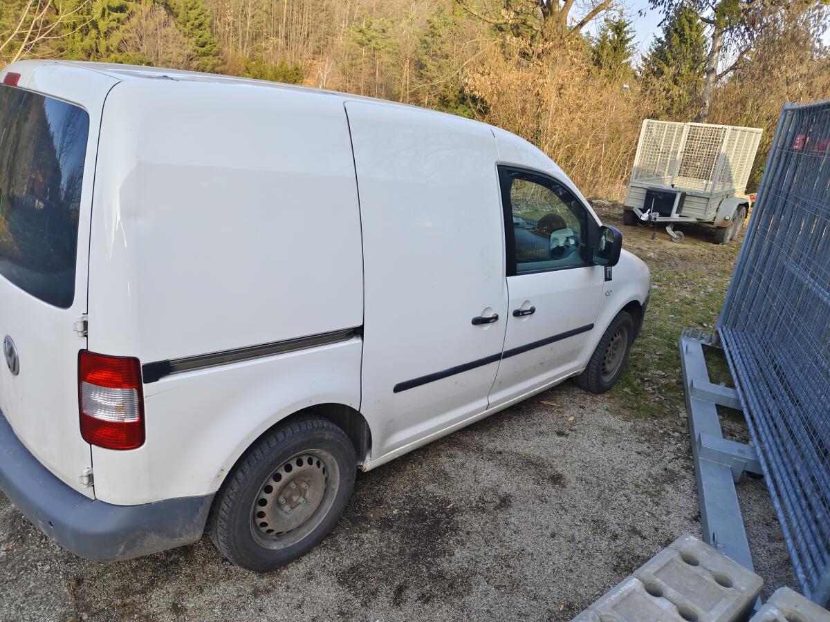 VW Caddy 2 l Diesel 3