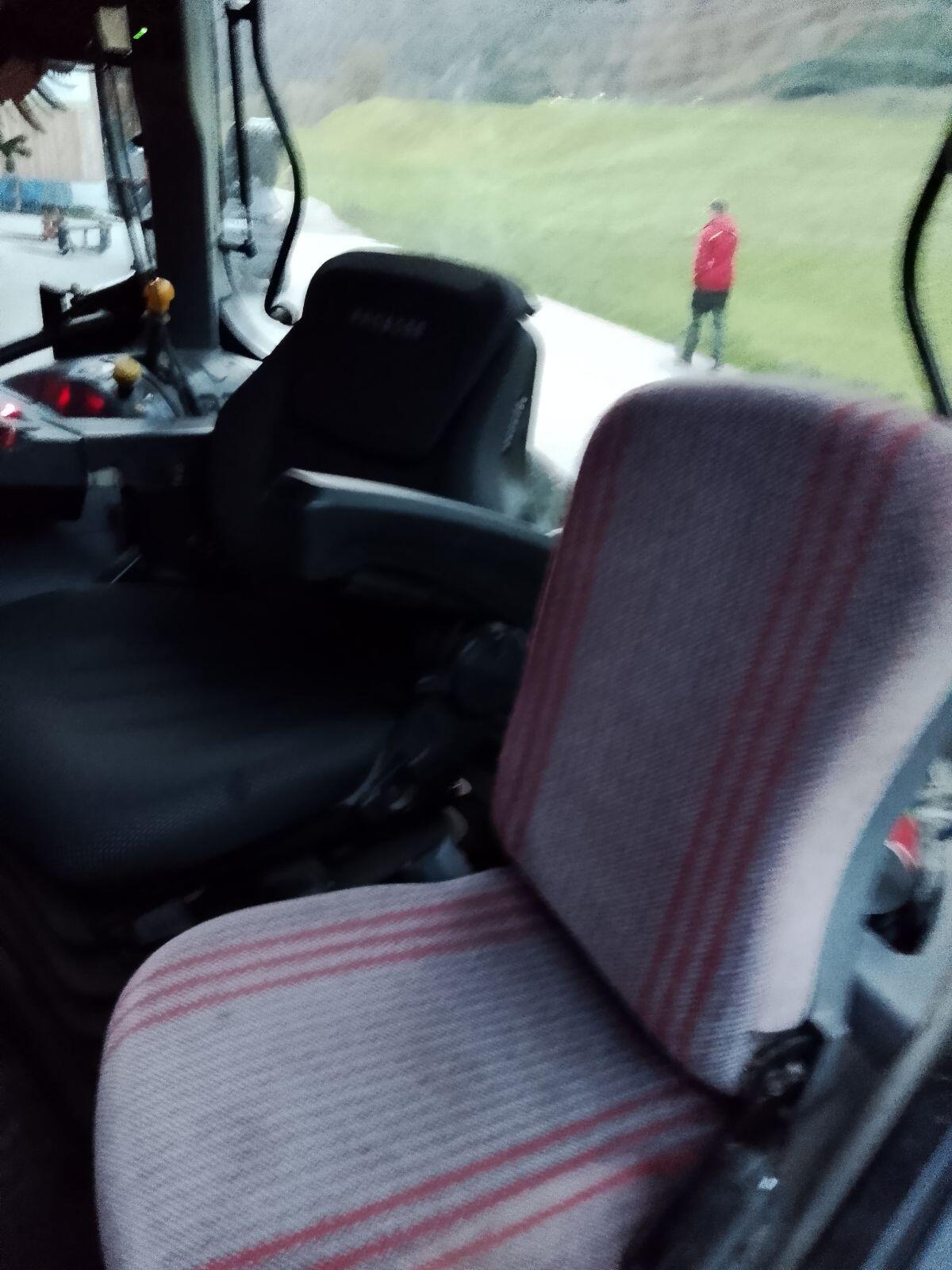 Vermiete 150 PS Traktor Steyr Profi 6145 3