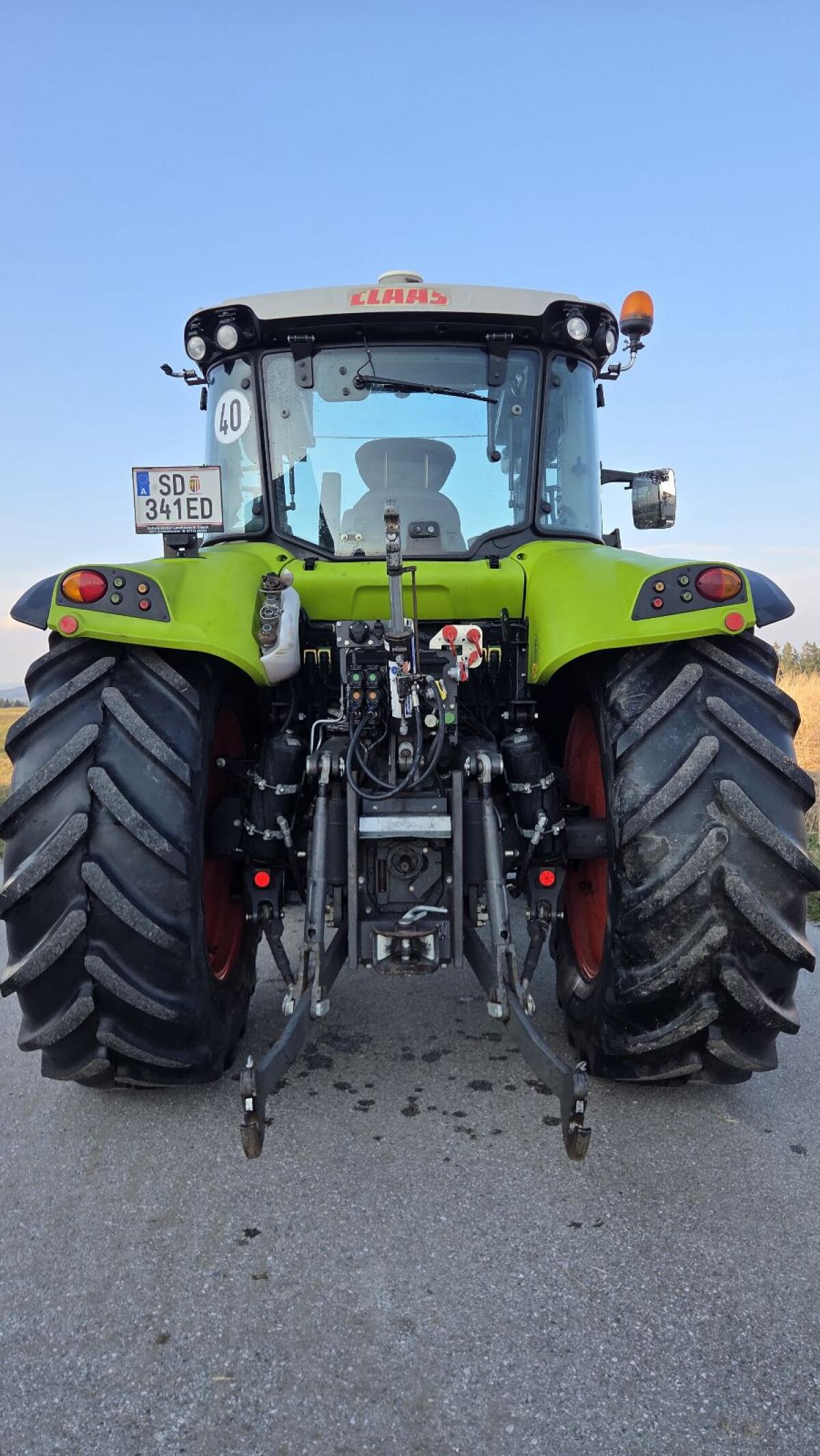 Claas Arion 430 2