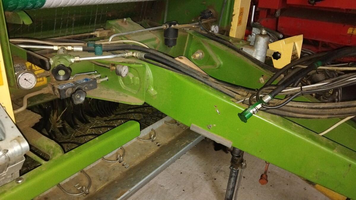 Krone Rundballenpresse Vario Pack 1500 2