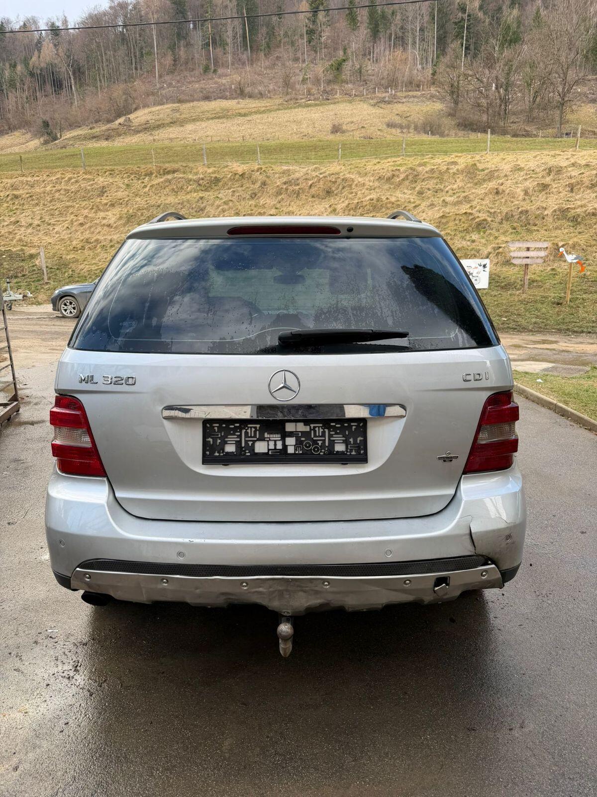 Mercedes-Benz ML 320 3