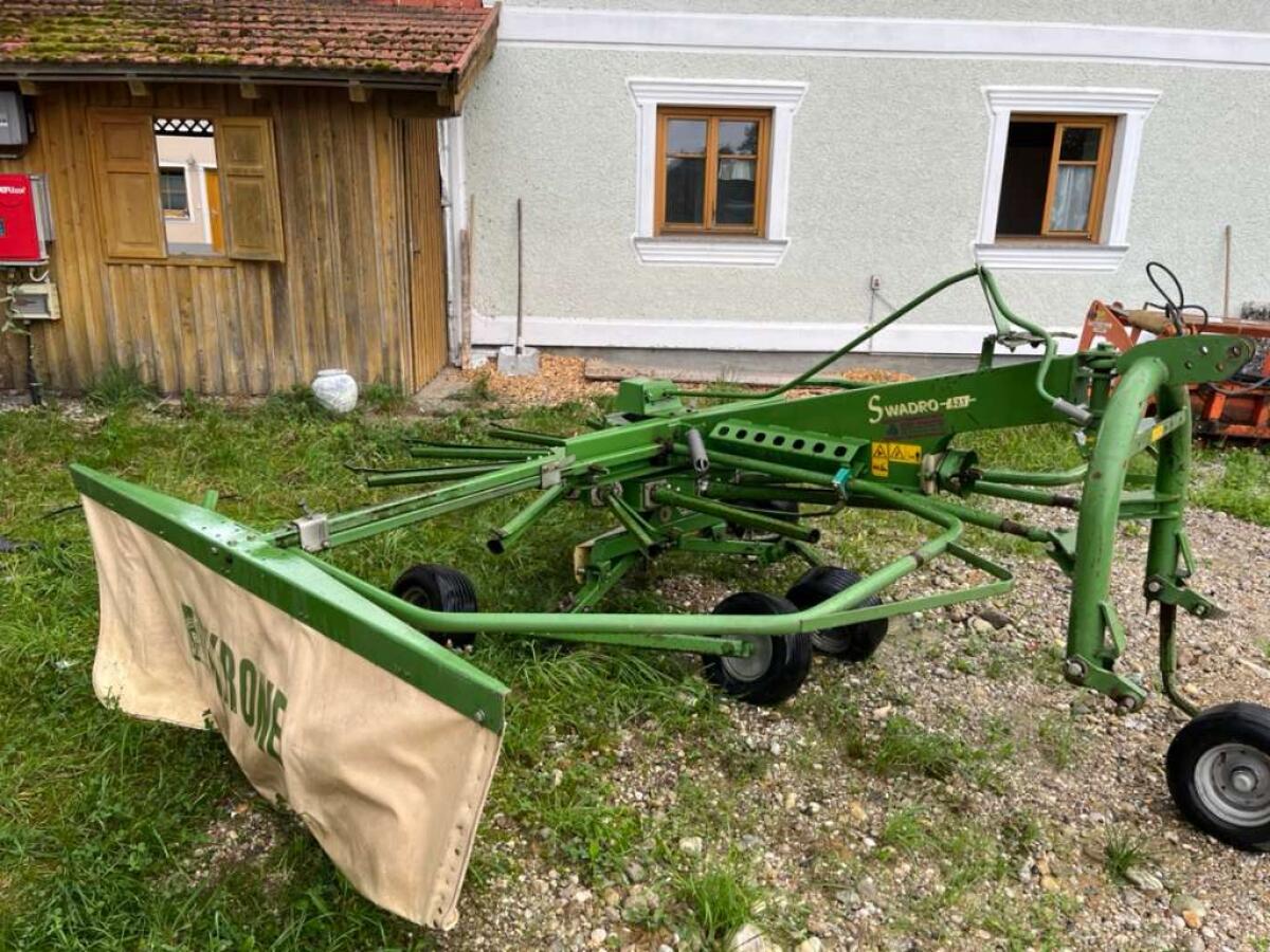 Schwader Krone Swadro 421 3