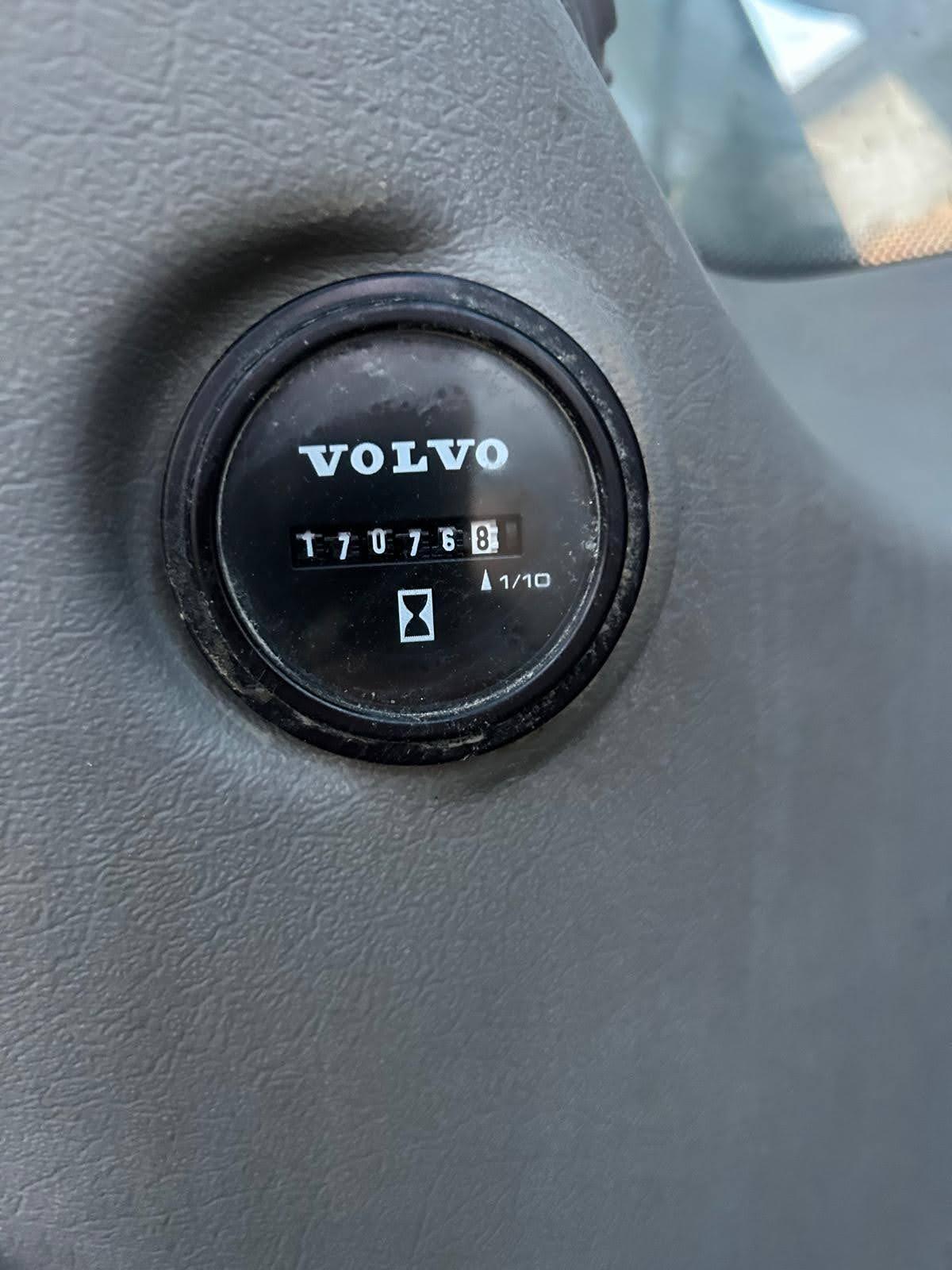 Kettenbagger Volvo EC300 2