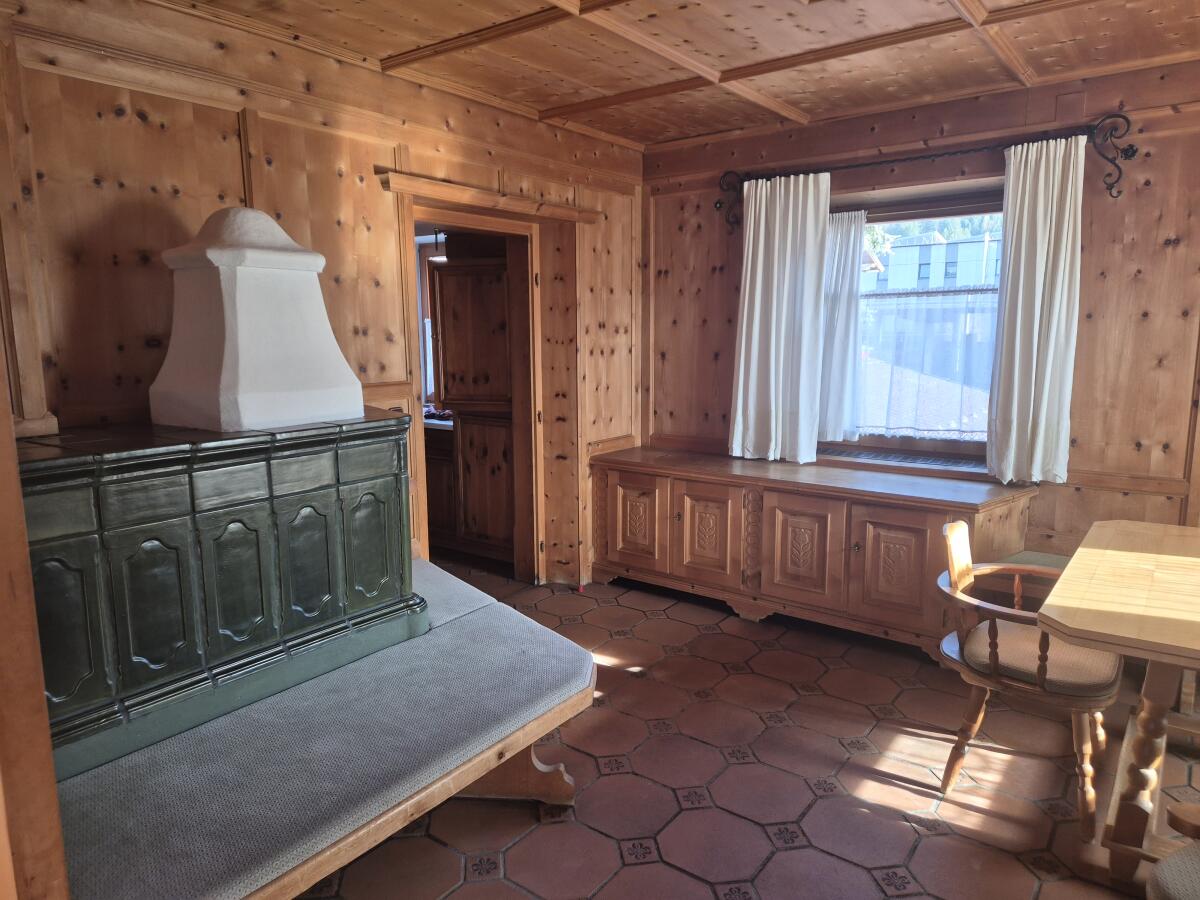 Zirbenstube komplett - Preis VB 2