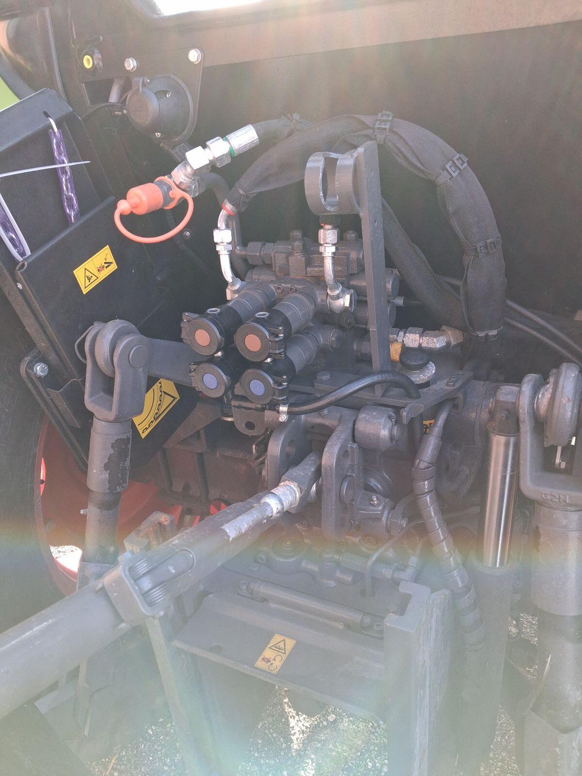 Claas Elios 210 - 75 PS 2022 3