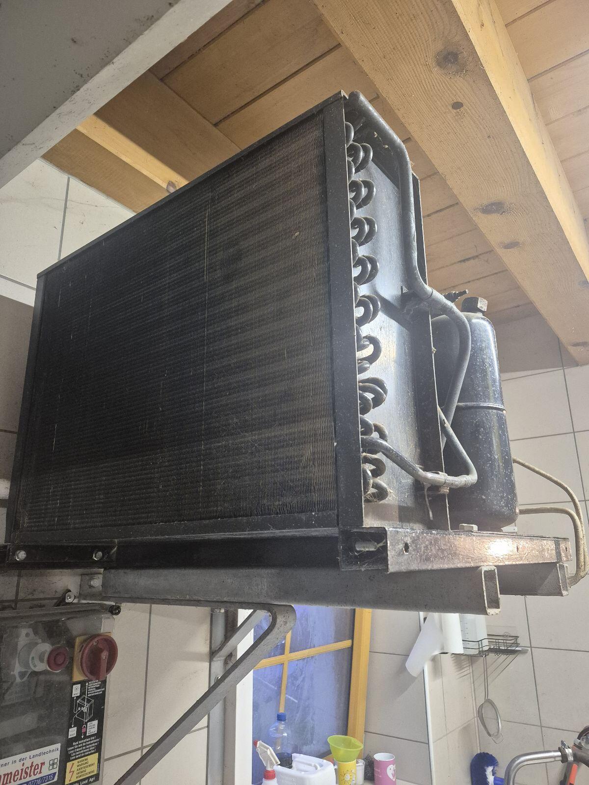 Delaval Milchtank mit Kühlung 3