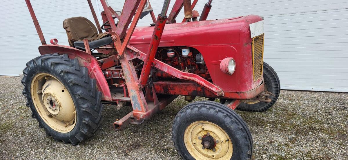 2B850D305047 Traktor 3