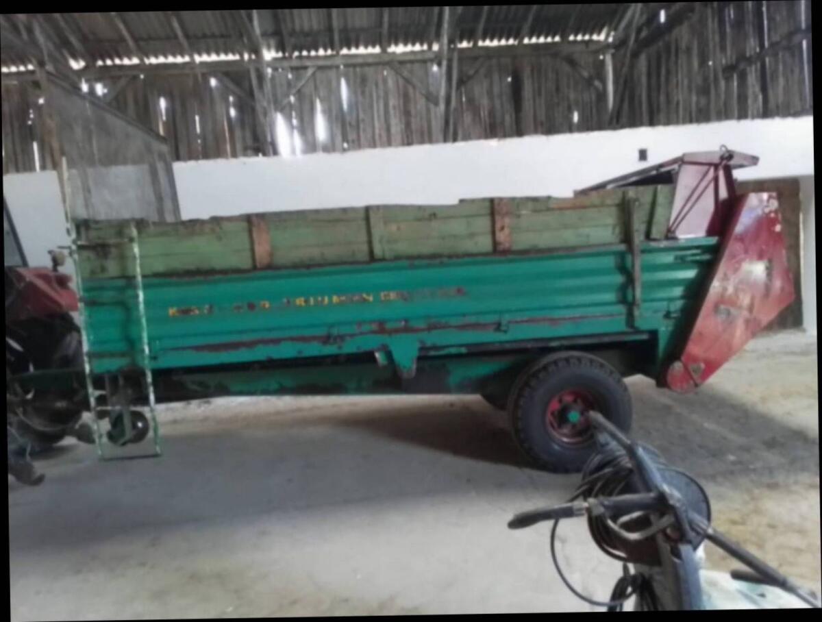 Miststreuer Kirchner Triumph 3