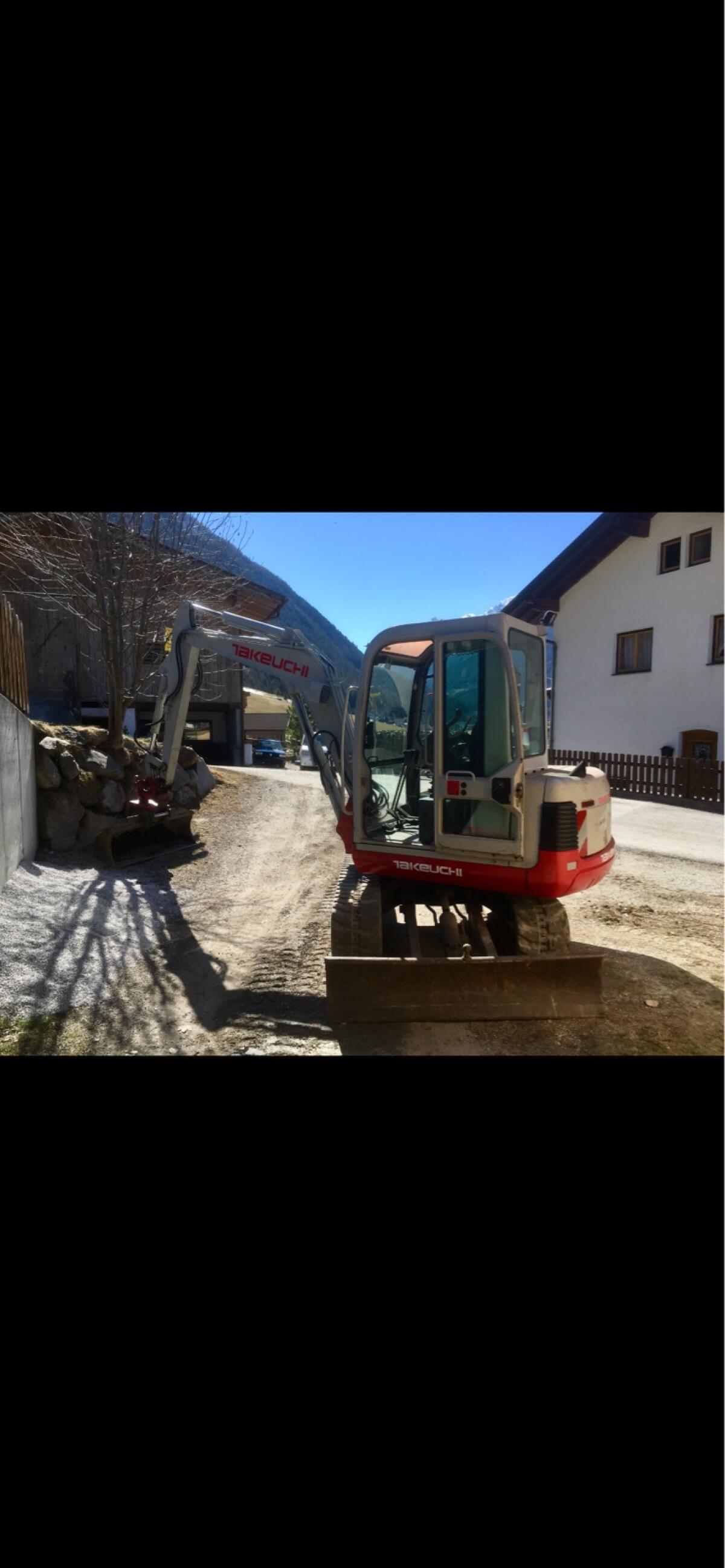 Takeuchi TB135 2