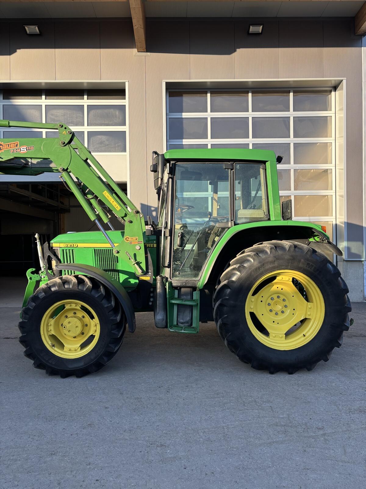 John Deere 6210 3