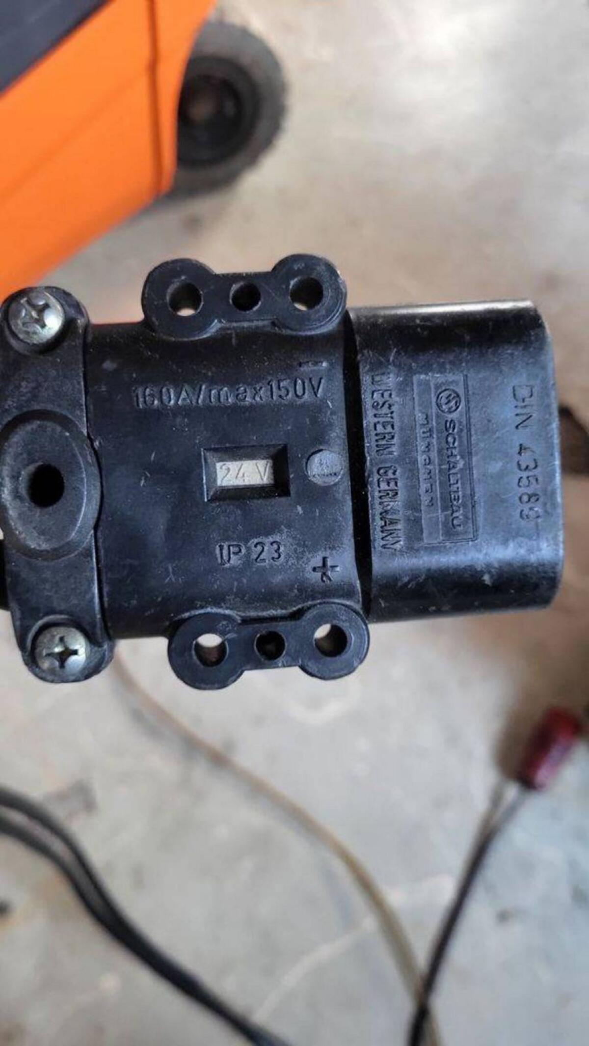 Ladegerät 12/24 V Varta multi B 2