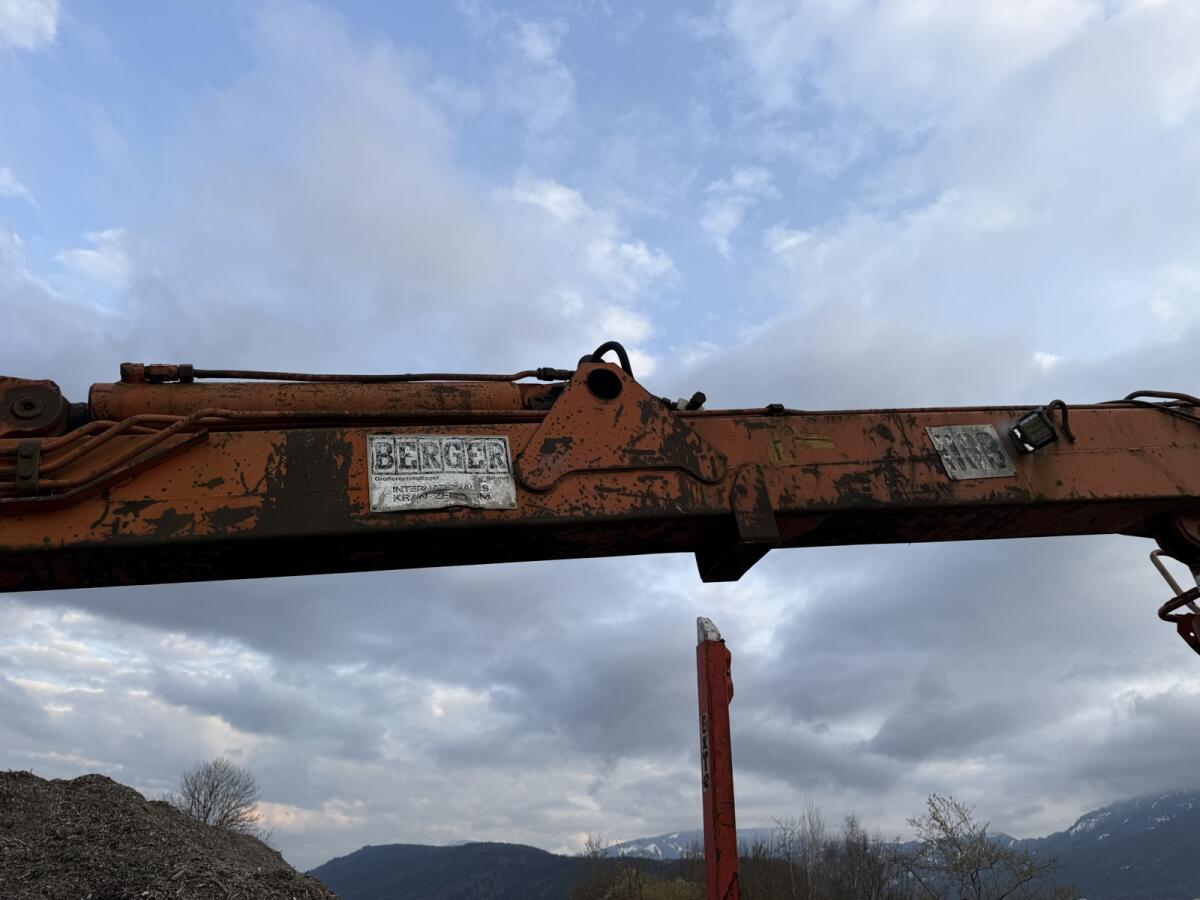 Holzanhänger Kran Holzkran Kranwagen 2