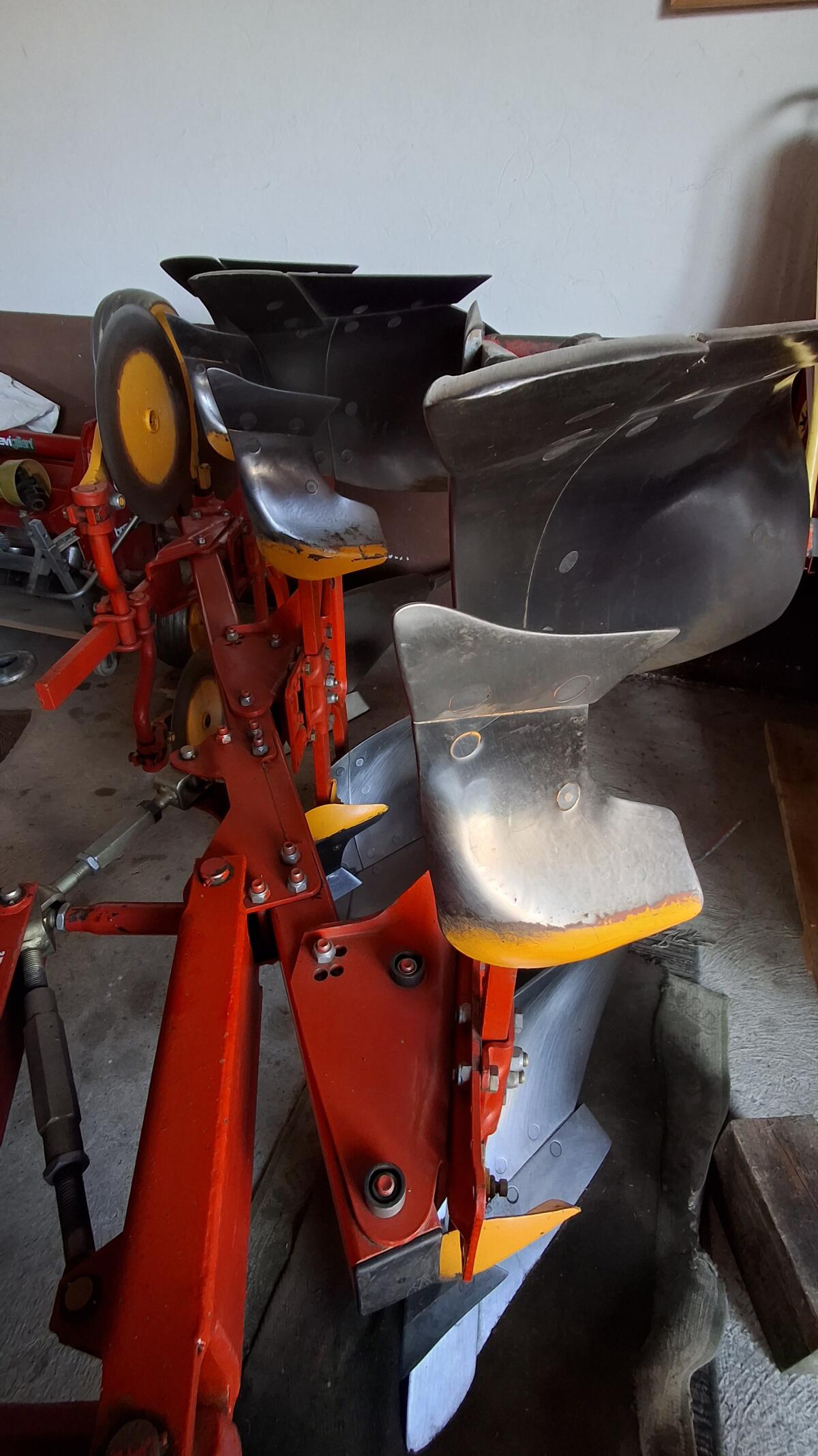 Pöttinger Pflug Servo 1 3