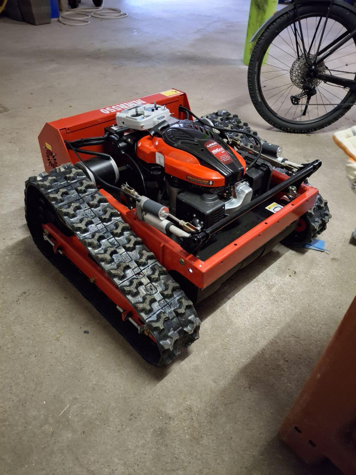 Ferngesteuerter Mulcher 2