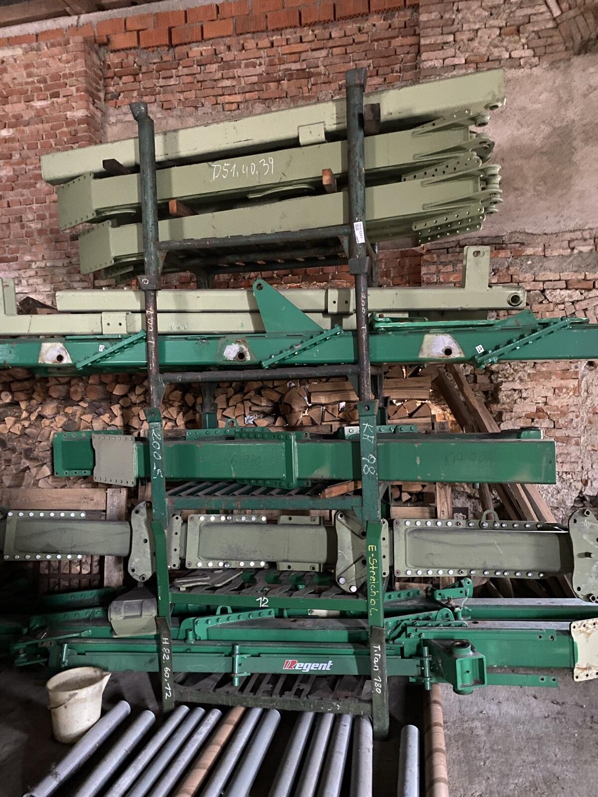 Diverse Pflugrahmenteile Regent 2