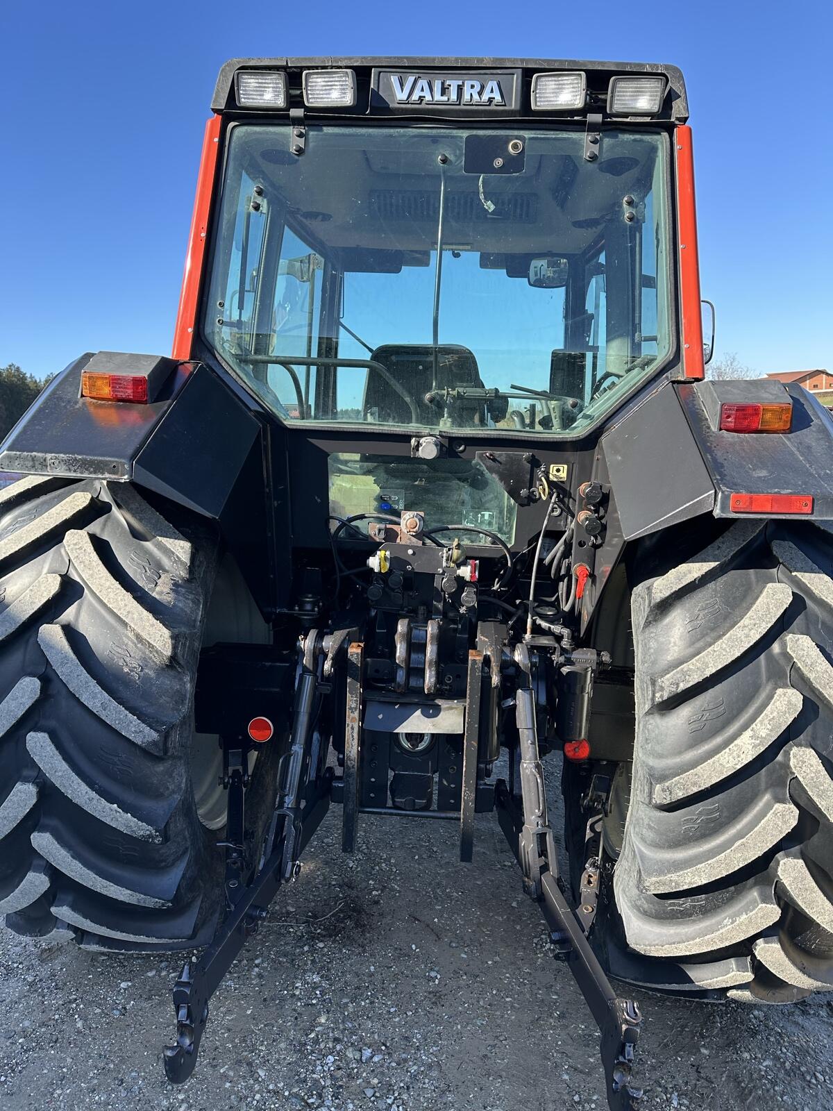 Valtra 8550 HiTech 3