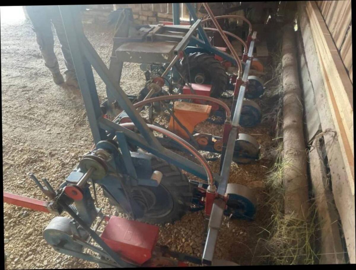 Rote Rüben Sämaschine 2