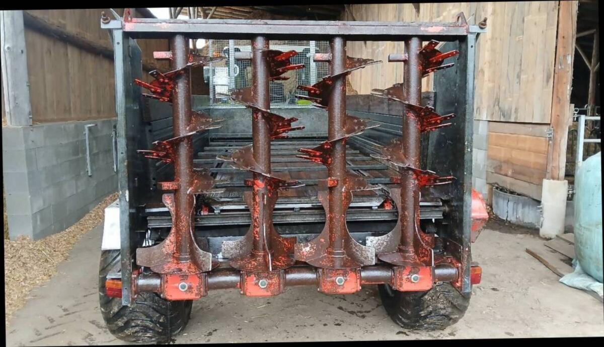 Miststreuer Gruber SM38 3