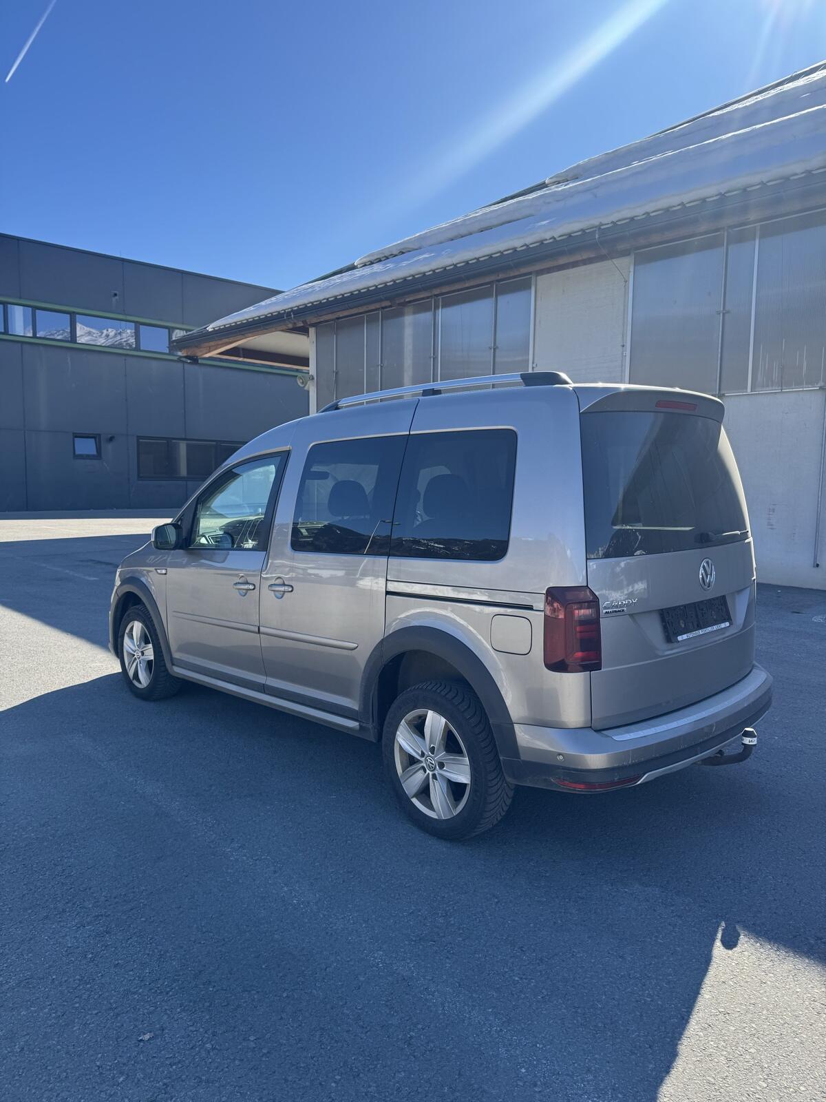 VW Caddy Alltrack 2