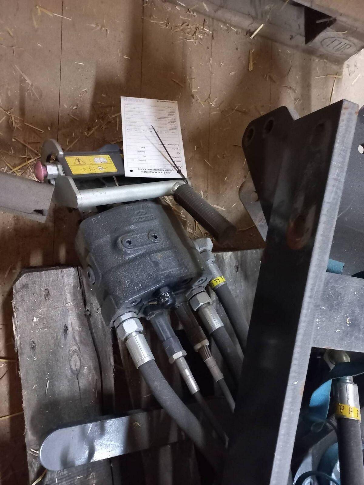 Frontladerkonsole Stoll 3