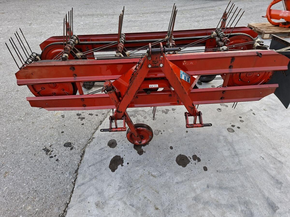 Pöttinger Heuraupe 200 3