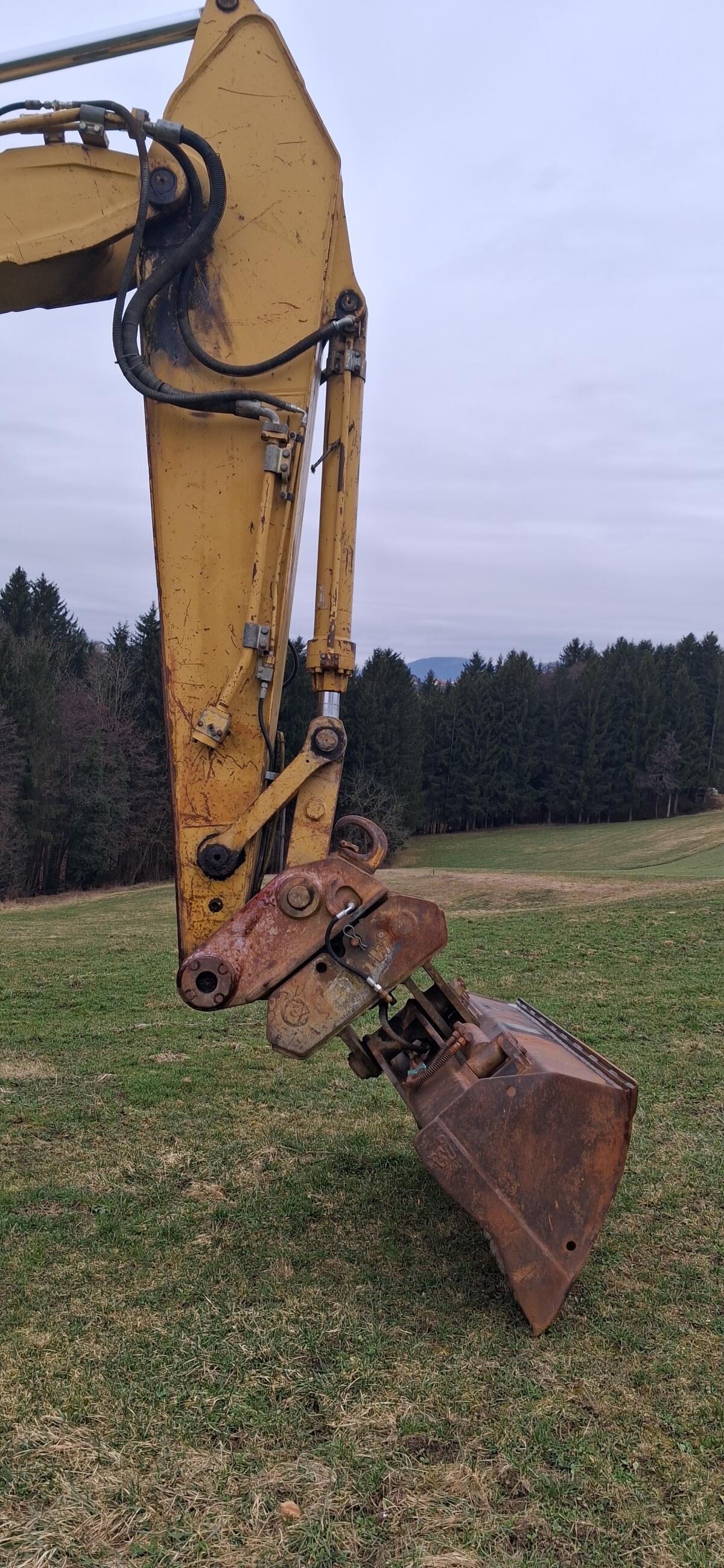 Cat 320 B Kettenbagger 3