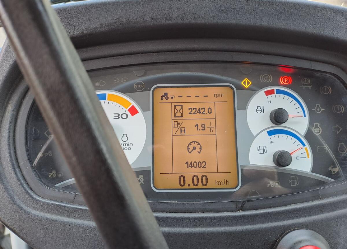 New Holland T 5.75 3