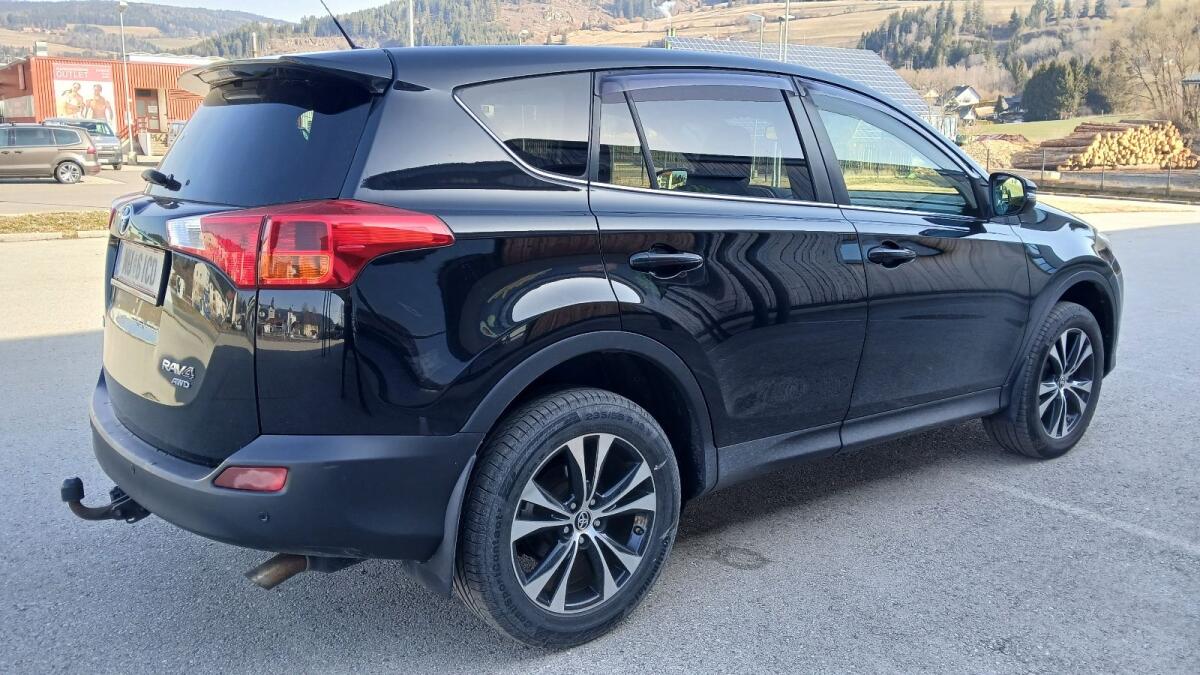 Toyota Rav4 2.2 4WD Elegance 3