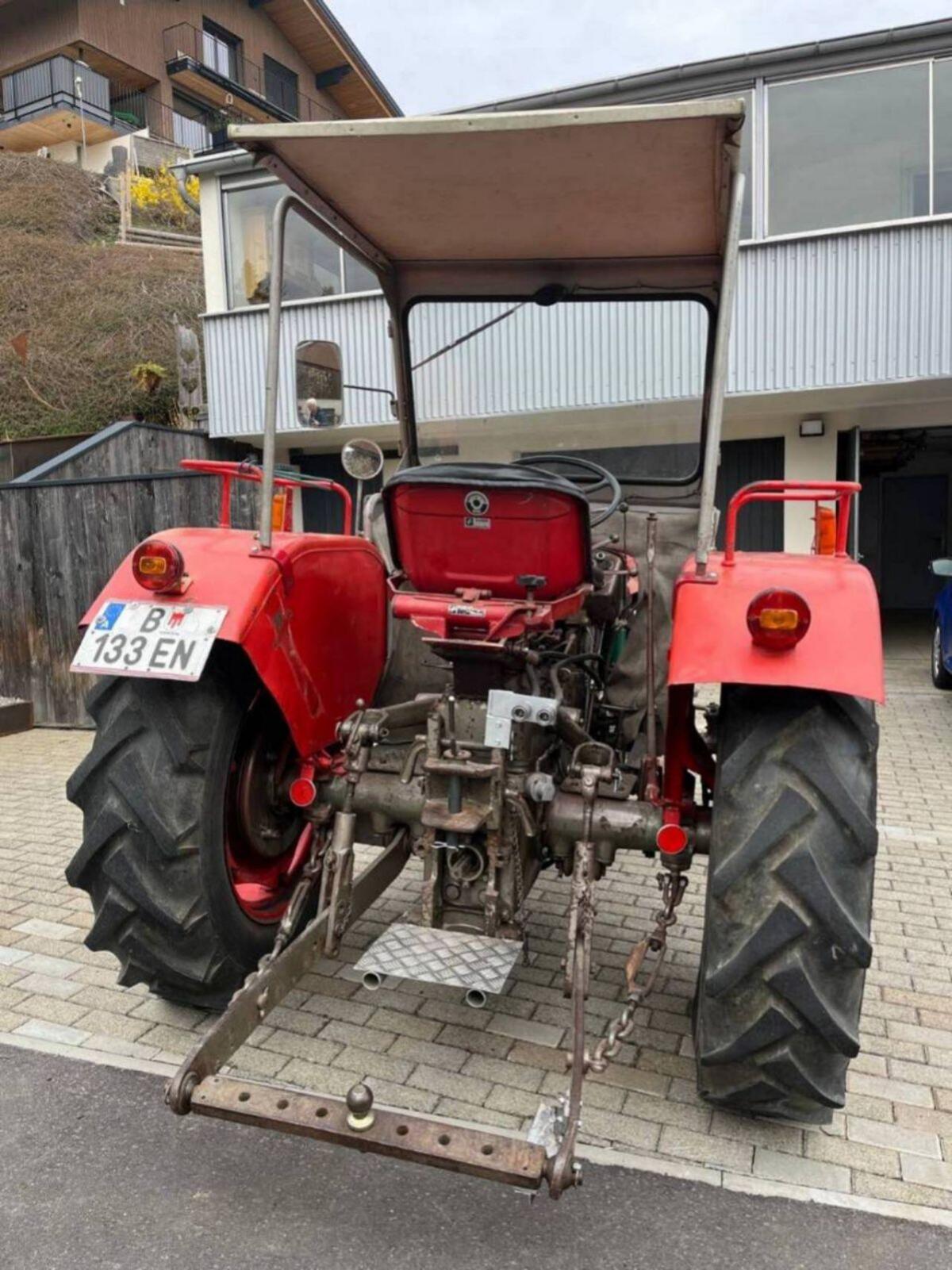 Hürlimann D90 Traktor 3