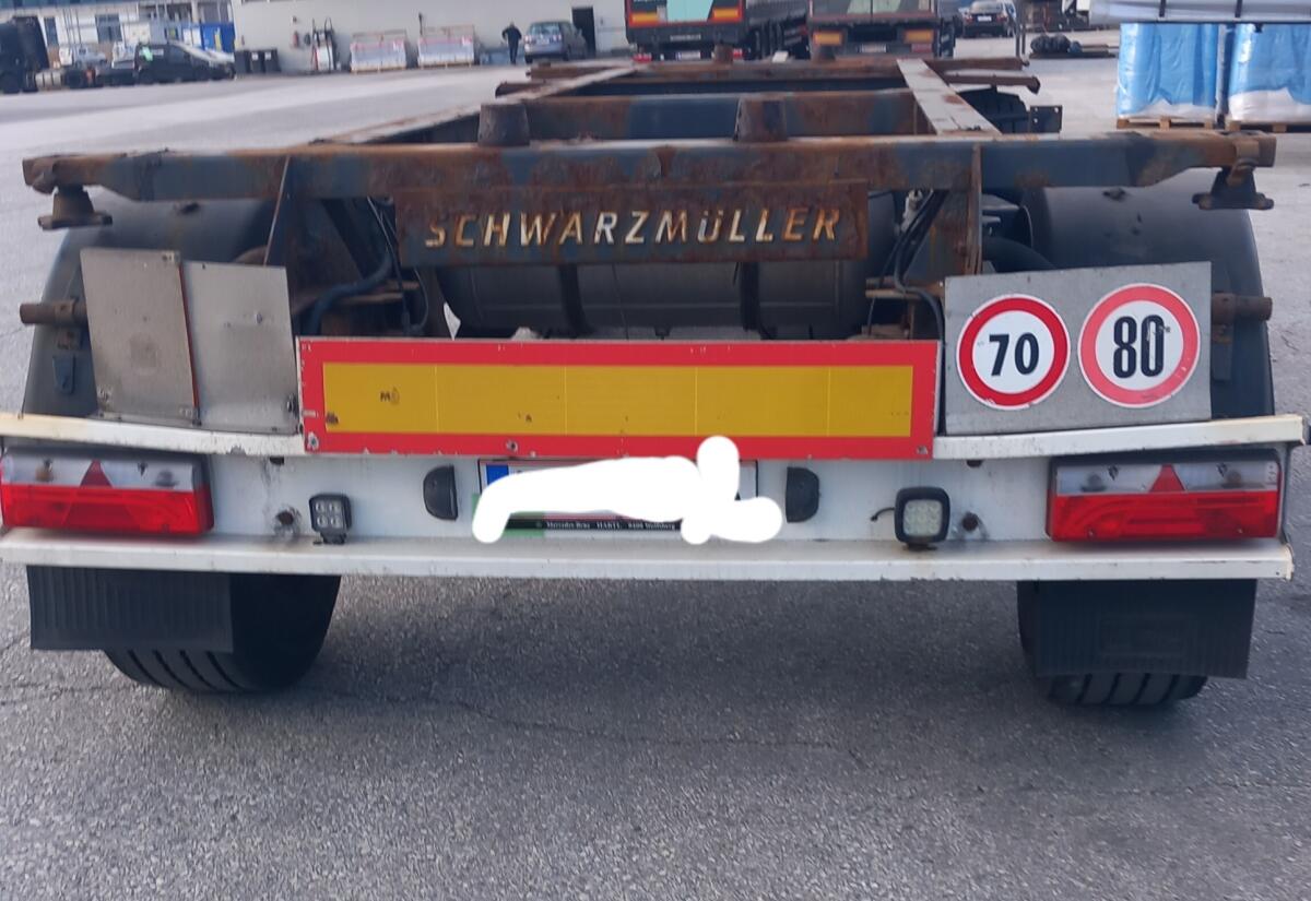 Schwarzmüller Anhänger 2 Achsen 3