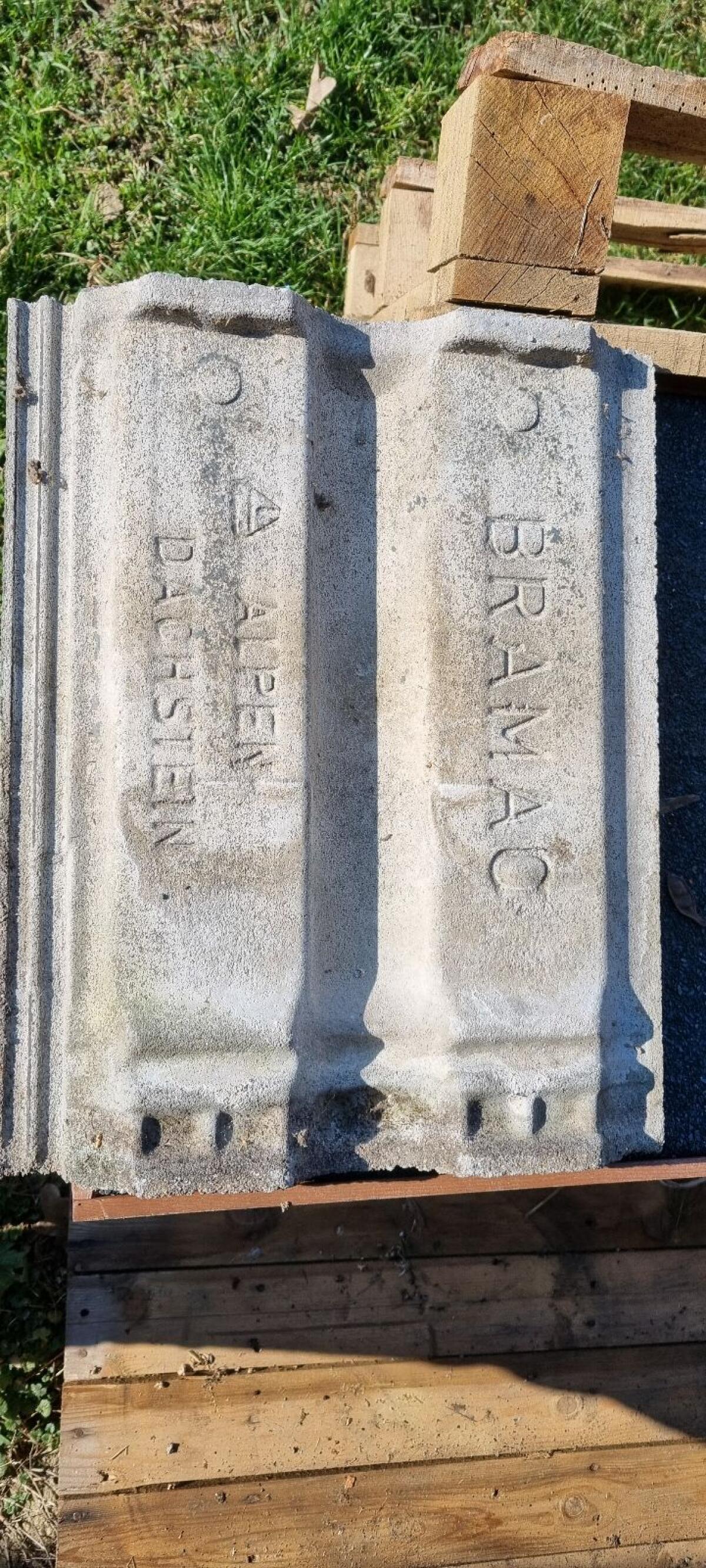 Dachziegel "Bramac Alpen Dachstein" 2