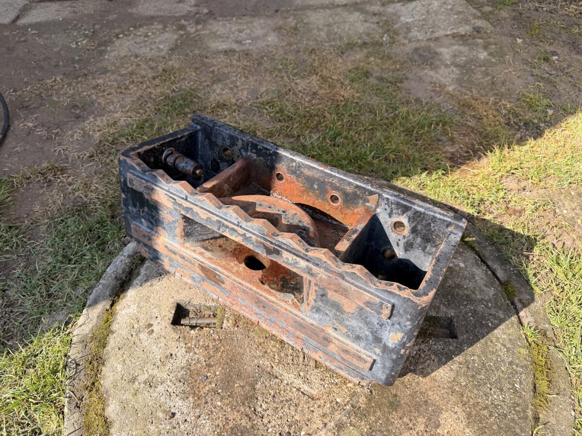 Steyr Frontgewichthalter 900/9000 3