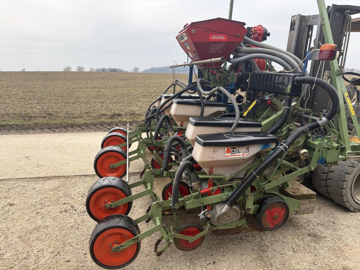 Kuhn Planter 1 2