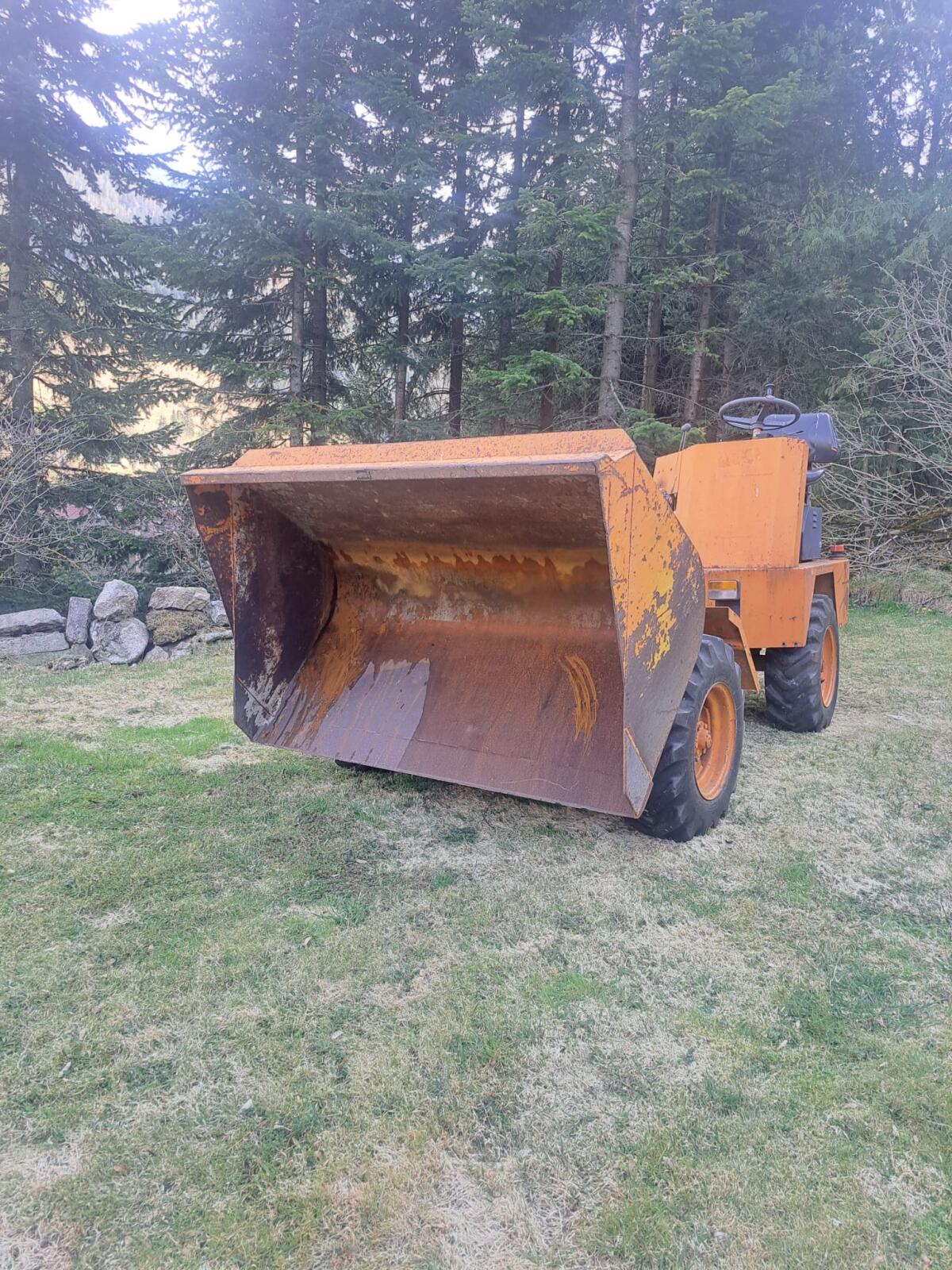Messersi Senkmuldendumper 2