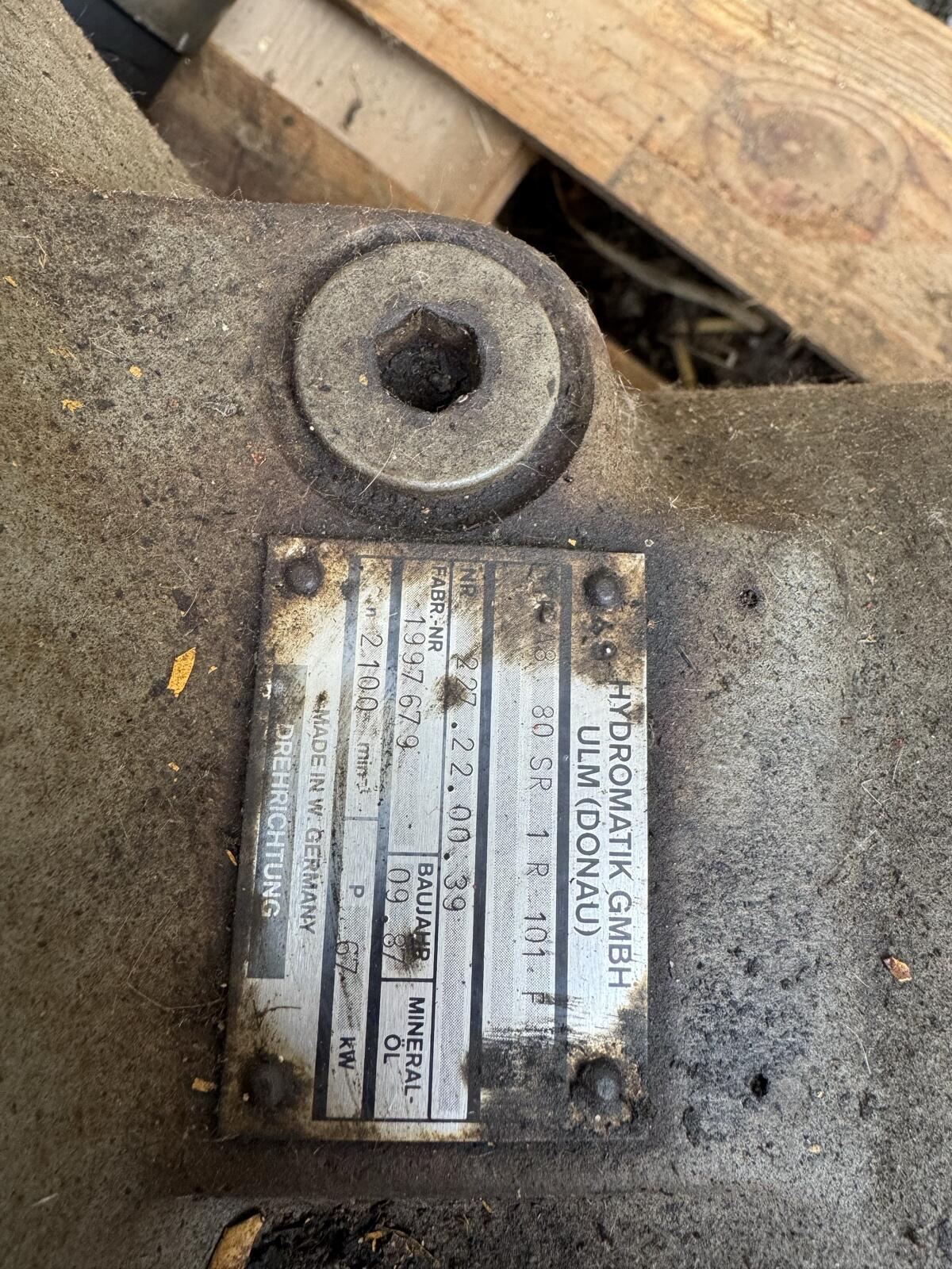 Hydraulikpumpe von Liebherr Bagger 3